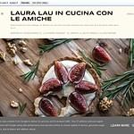 Laura Lau in cucina con le amiche